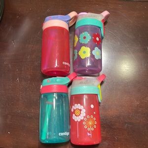 I have a set if 4 -2 with straws & 2 with push to drink